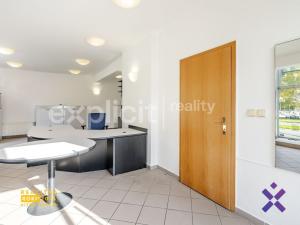 Prodej obchodního prostoru, Zlín, třída Tomáše Bati, 142 m2