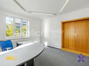 Prodej obchodního prostoru, Zlín, třída Tomáše Bati, 142 m2