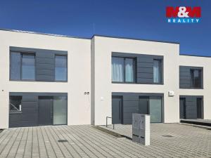 Prodej rodinného domu, Sezemice, 121 m2