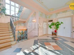 Prodej vily, Luže - Radim, 700 m2