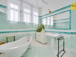 Prodej vily, Luže - Radim, 700 m2