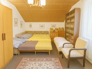 Prodej rodinného domu, Hostín u Vojkovic, 200 m2