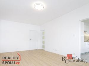 Pronájem bytu 2+1, Opava - Kateřinky, Holasická, 57 m2