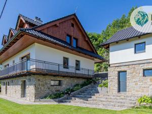 Prodej rodinného domu, Dolní Lomná, 259 m2