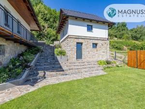 Prodej rodinného domu, Dolní Lomná, 259 m2