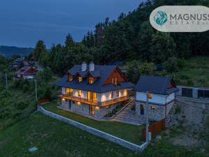 Prodej rodinného domu, Dolní Lomná, 259 m2