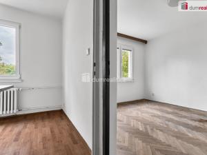Prodej bytu 3+1, Ostrov, Kollárova, 70 m2