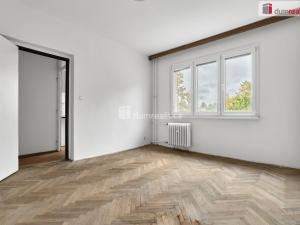 Prodej bytu 3+1, Ostrov, Kollárova, 70 m2