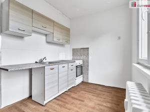 Prodej bytu 3+1, Ostrov, Kollárova, 70 m2