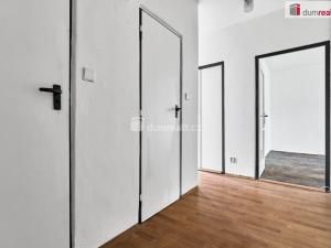 Prodej bytu 3+1, Ostrov, Kollárova, 70 m2
