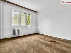 Prodej bytu 3+1, Ostrov, Kollárova, 70 m2