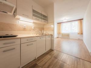 Pronájem bytu 2+kk, Králův Dvůr, Nad Stadionem, 40 m2