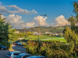 Pronájem bytu 2+kk, Králův Dvůr, Nad Stadionem, 40 m2