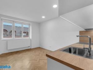 Pronájem bytu 3+kk, Lanškroun - Lanškroun-Vnitřní Město, nám. J. M. Marků, 65 m2