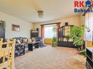 Prodej vícegeneračního domu, Chrášťany, 218 m2