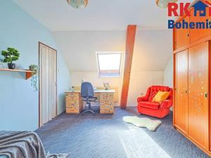 Prodej vícegeneračního domu, Chrášťany, 218 m2