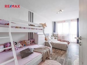 Prodej bytu 2+1, Jindřichův Hradec, sídliště Vajgar, 60 m2