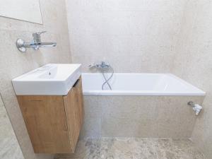 Pronájem bytu 3+1, Olomouc - Lazce, Synkova, 69 m2