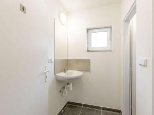 Pronájem skladu, Zámrsk - Nová Ves, 700 m2
