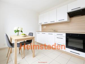 Pronájem bytu 4+1, Karviná - Hranice, Slovenská, 73 m2