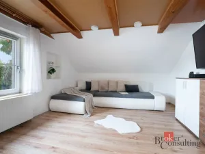 Prodej rodinného domu, Jirny, 160 m2