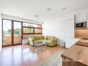 Pronájem bytu 2+kk, Praha - Hlubočepy, Štěpařská, 58 m2
