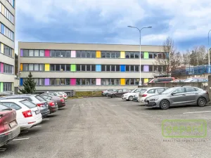 Pronájem kanceláře, Praha - Motol, Plzeňská, 213 m2