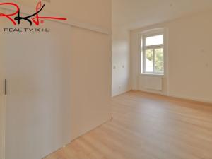 Prodej bytu 3+1, Veltrusy, Komenského, 65 m2