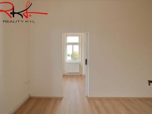 Prodej bytu 3+1, Veltrusy, Komenského, 65 m2