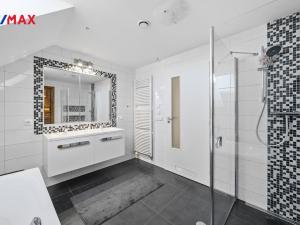 Prodej rodinného domu, Stěžery - Stěžírky, 215 m2