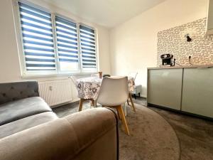 Prodej bytu 1+1, Mariánské Lázně - Úšovice, Dyleňská, 38 m2