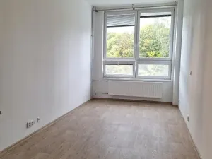 Pronájem bytu 1+kk, Meziboří, nám. 8. května, 30 m2