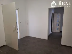 Pronájem bytu 2+1, Meziboří, nám. 8. května, 50 m2