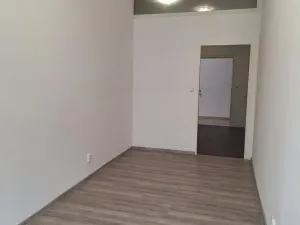 Pronájem bytu 2+1, Meziboří, nám. 8. května, 50 m2