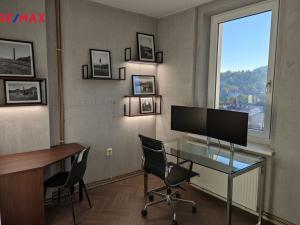 Prodej bytu 4+1, Karlovy Vary, Bulharská, 130 m2