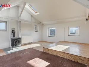 Prodej bytu 4+1, Karlovy Vary, Bulharská, 130 m2