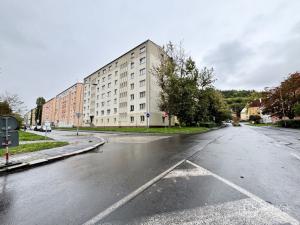 Pronájem bytu 1+1, Karlovy Vary, Krymská, 37 m2