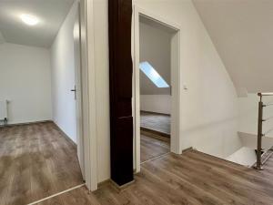 Pronájem bytu 3+kk, Cheb, okres cheb, náměstí Krále Jiřího z Poděbrad, 90 m2