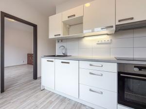 Prodej bytu 2+1, Chomutov, Čechova, 51 m2