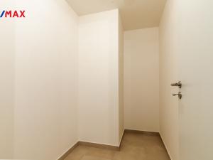 Prodej bytu 2+kk, Praha - Hloubětín, Poděbradská, 56 m2