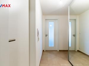 Prodej bytu 2+kk, Praha - Hloubětín, Poděbradská, 56 m2