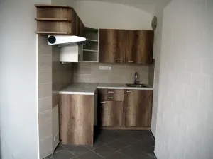 Pronájem atypického bytu, Vlachovo Březí, náměstí Svobody, 45 m2