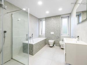 Pronájem rodinného domu, Průhonice, 350 m2