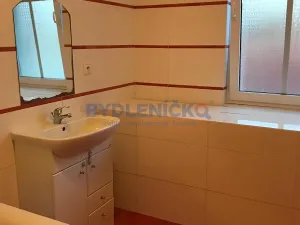 Pronájem bytu 2+kk, Hluboká nad Vltavou, Masarykova, 72 m2