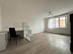 Pronájem bytu 2+1, Plzeň - Lobzy, Rokycanská, 54 m2