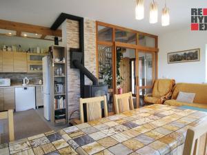 Prodej rodinného domu, Karlovice, 204 m2