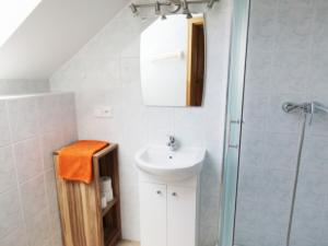 Prodej rodinného domu, Karlovice, 204 m2