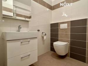 Pronájem bytu 2+kk, Praha - Hlubočepy, Högerova, 58 m2