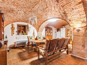 Prodej rodinného domu, Cvikov - Lindava, 380 m2