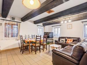 Prodej rodinného domu, Cvikov - Lindava, 380 m2